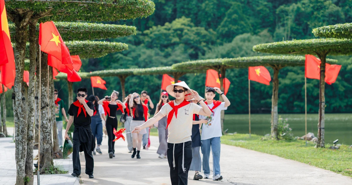 Vietnam’s tourism defies fuel price shock with record Q1 “hat-trick”