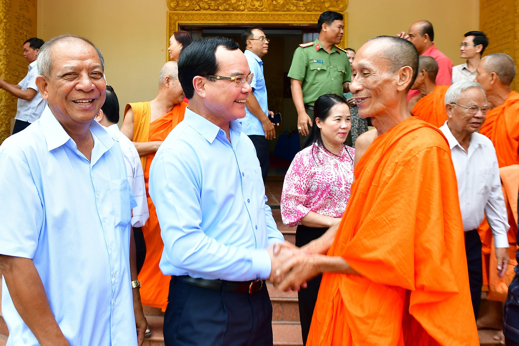 Chia sẻ ấm áp của Bộ trưởng Nguyễn Đình Khang khi thăm, chúc Tết đồng bào Khmer