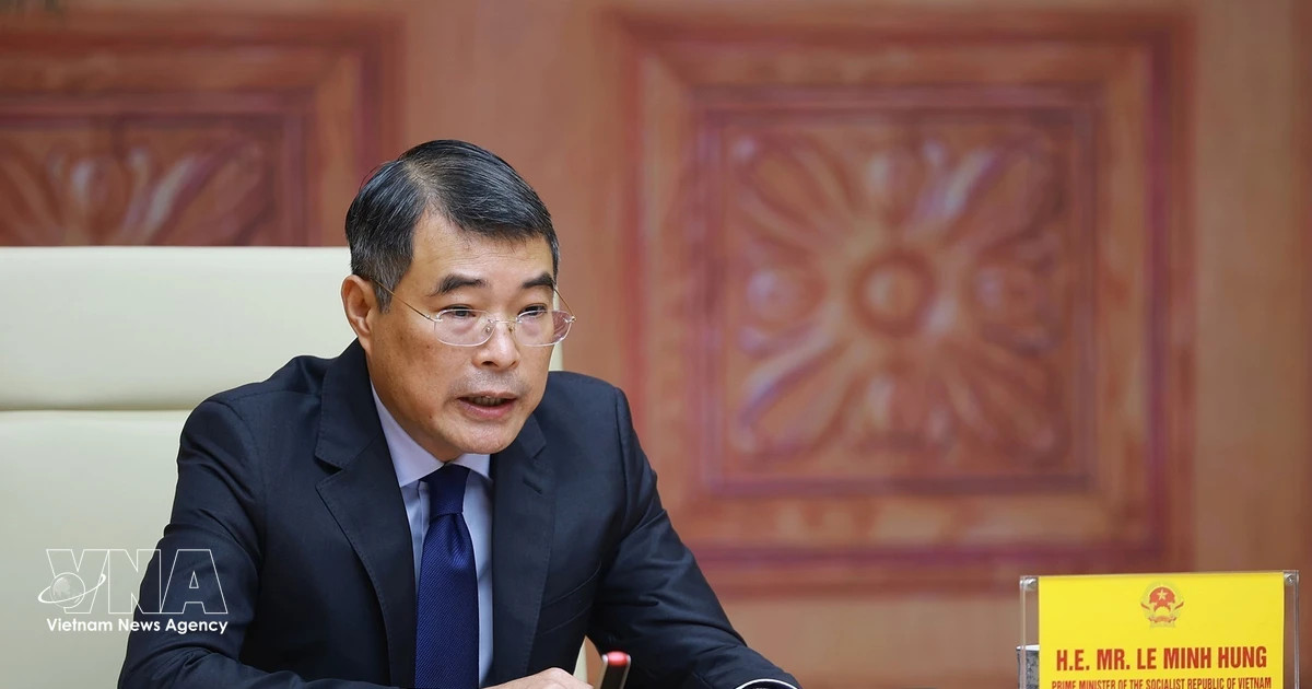 PM outlines three key cooperation directions at expanded AZEC Summit