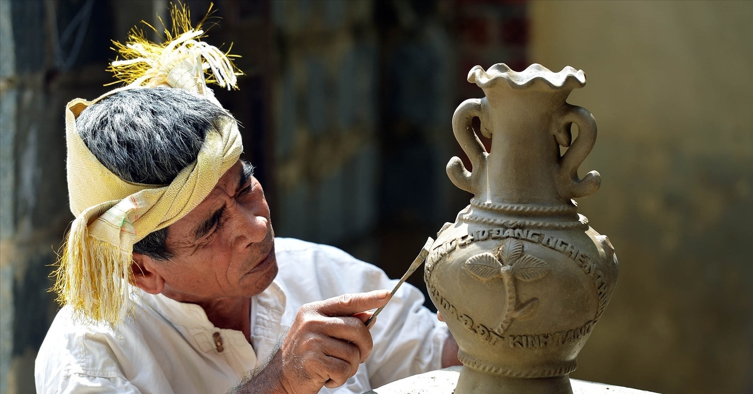 When heritage goes digital, opportunities and risks emerge