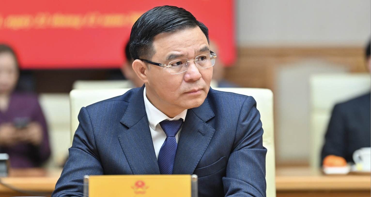 New Industry Minister faces twin pressures of energy security and export reform