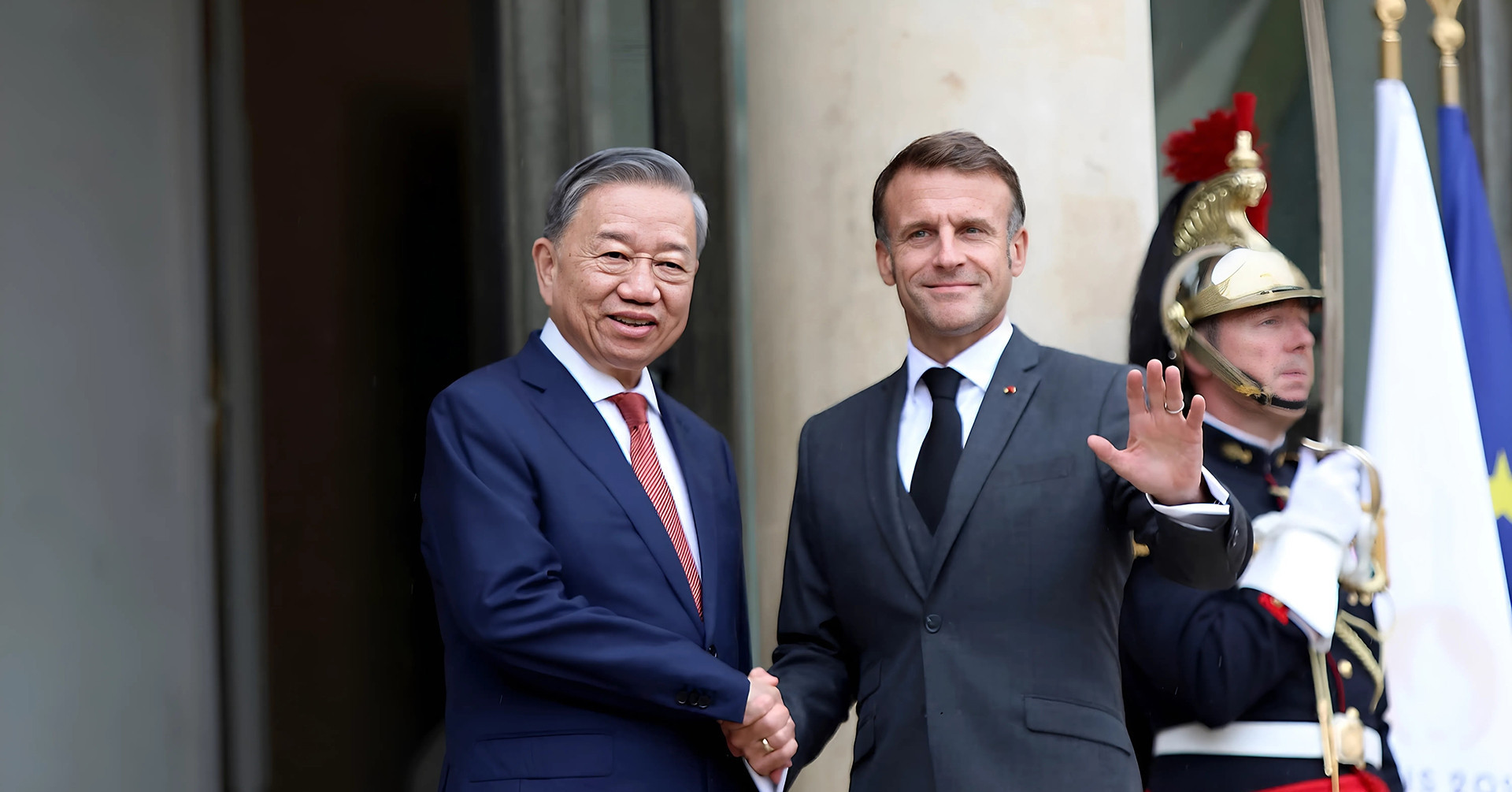 France reaffirms support for Vietnam’s new development phase