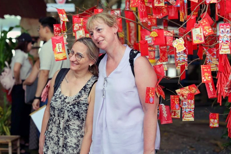 Summer breakthrough: European charter flights land in VN for first time