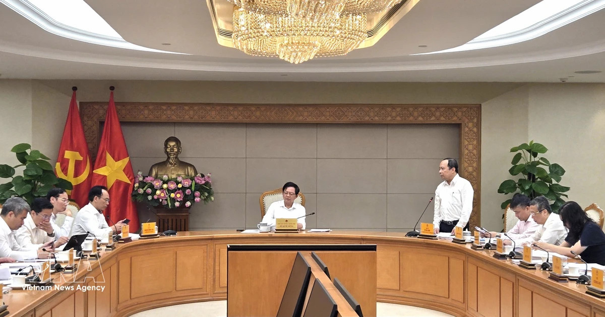 Deputy PM pushes for swift rollout of strategic technology list