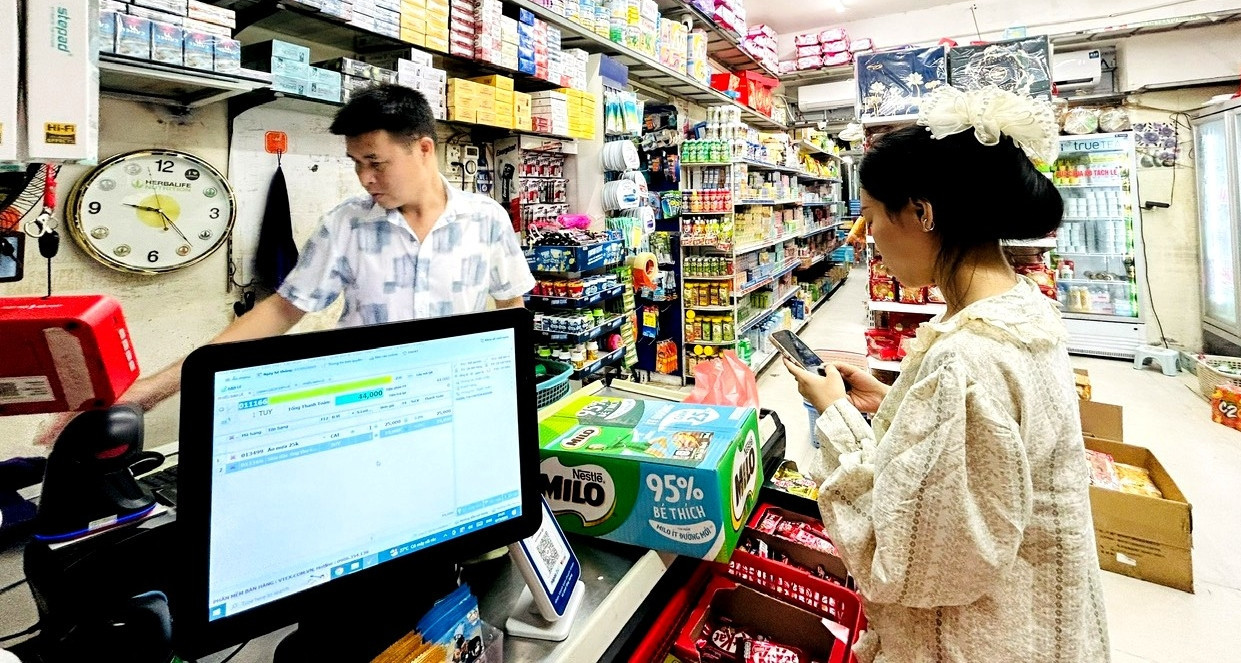 Raising tax exemption threshold for household businesses sparks debate