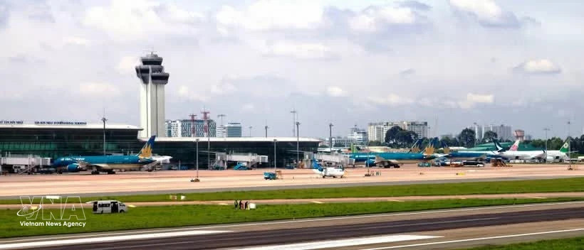 Tan Son Nhat airport increases flight capacity to 46 per hour for holiday travel