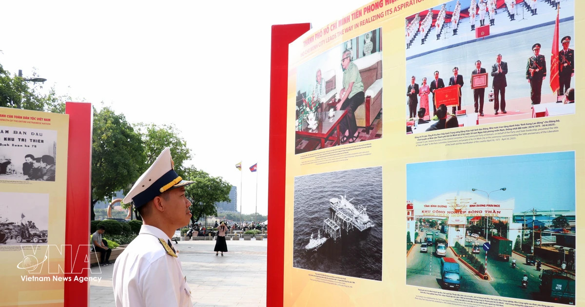 Photo exhibitions highlight Vietnam’s unity, Ho Chi Minh City’s dynamism