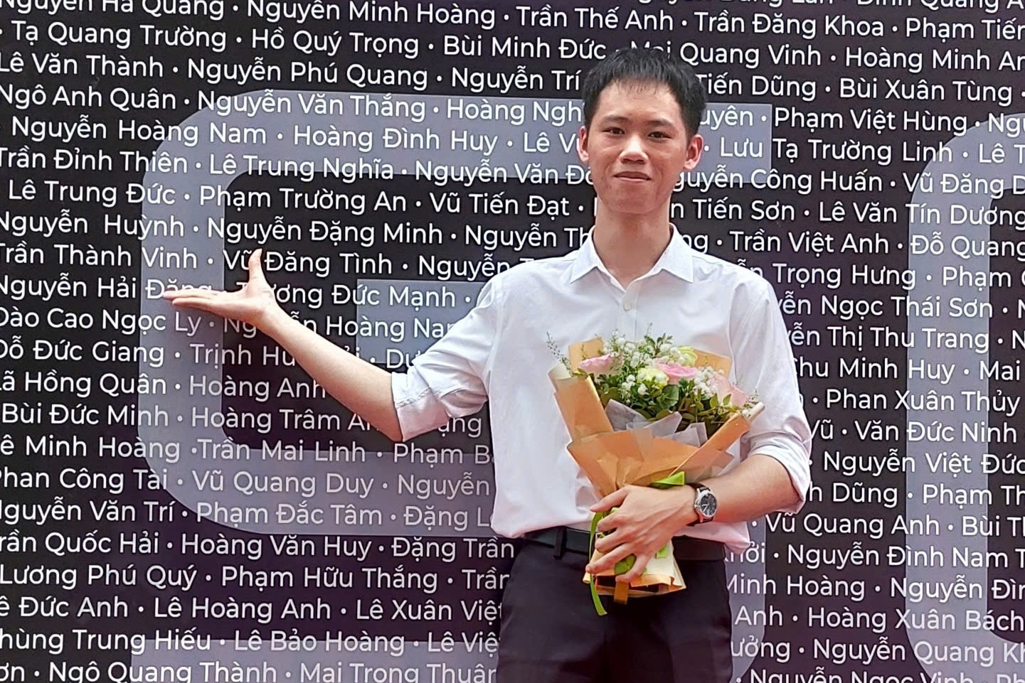 Hai Phong runner-up graduates early with top GPA at tech university