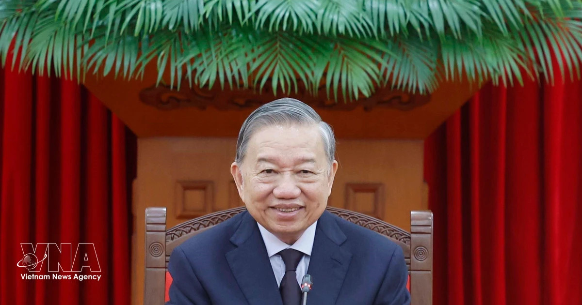 Top Vietnamese leader holds phone talks with Australian Prime Minister