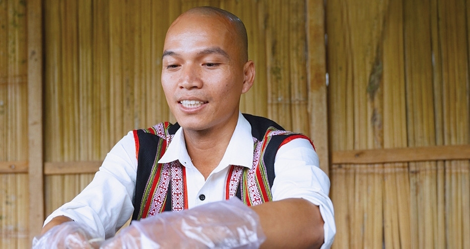 A Ca Dong youth brings his homeland to life through food