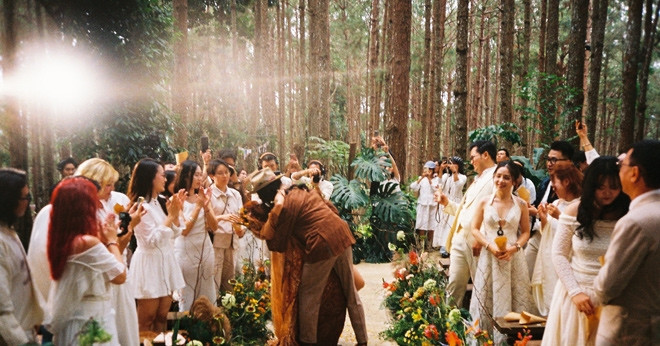 A forest wedding in Da Lat redefines modern Vietnamese romance