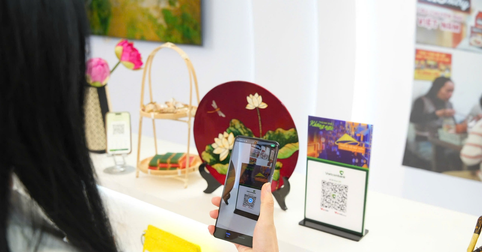 Chinese tourists can now pay in yuan via Alipay in Vietnam