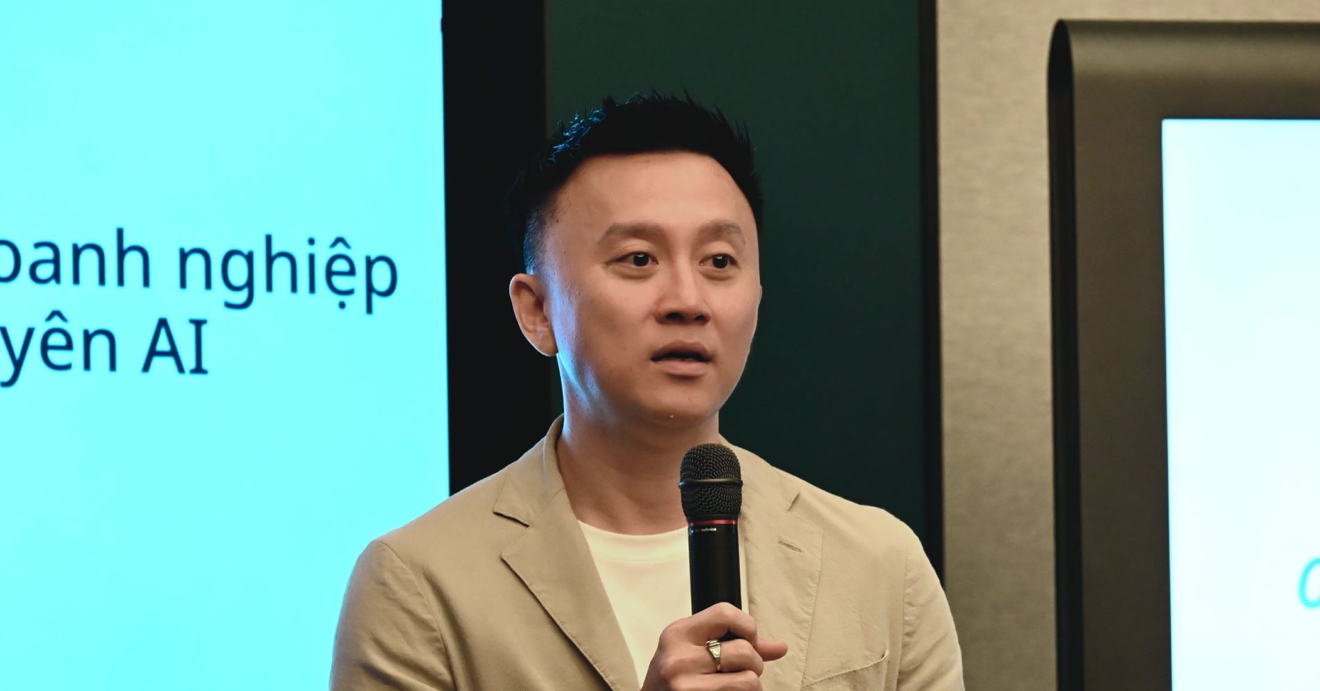 Facebook users in Vietnam report sudden account bans, Meta responds