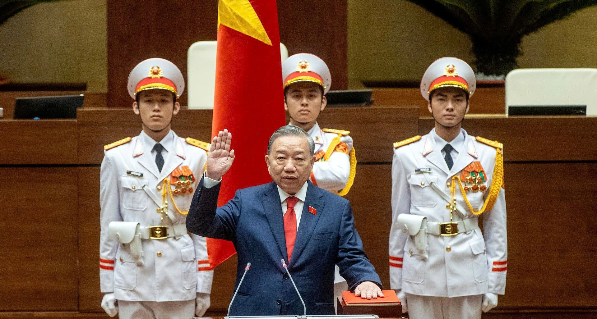 General Secretary To Lam elected State President with unanimous vote