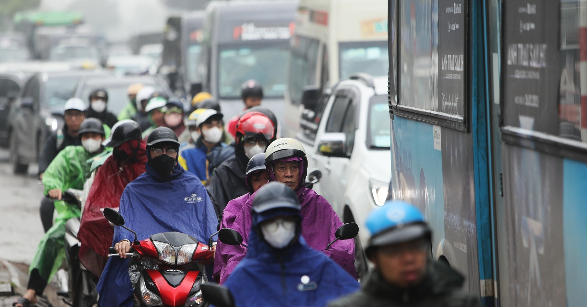 Hanoi and HCM City to begin motorbike emissions checks in 2027
