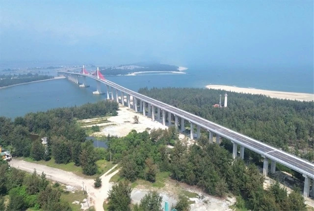 Tourism hub to open first sea-crossing bridge
