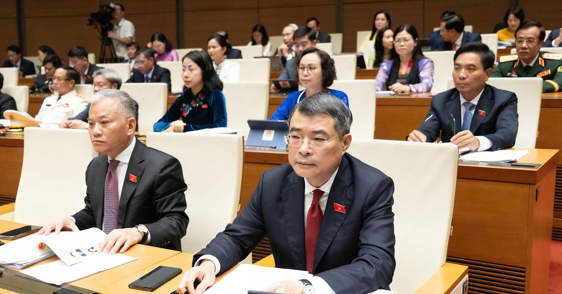 Vietnam approves new government structure with 17 ministries and agencies