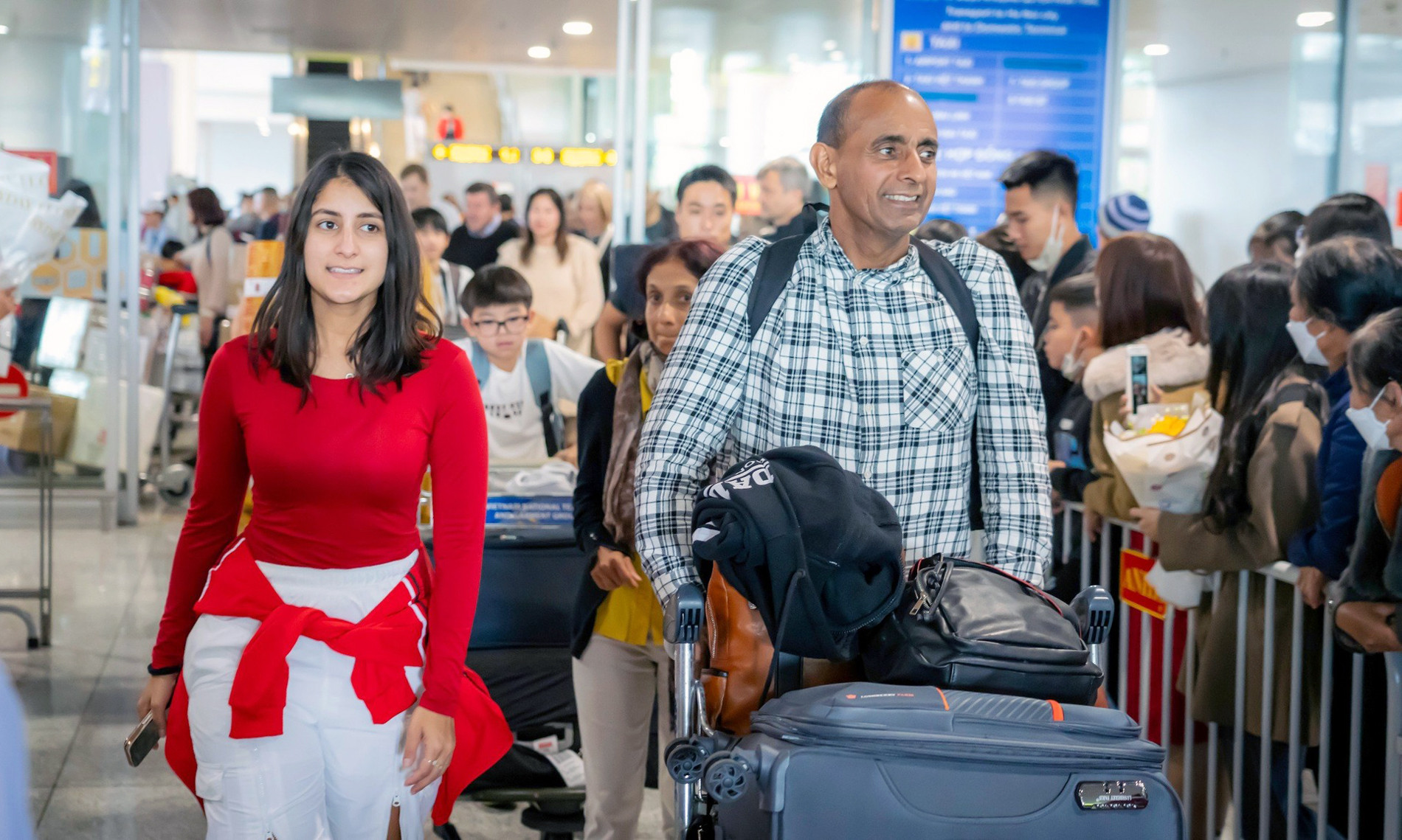 Vietnam sets new tourism record with 6.76 million visitors in Q1