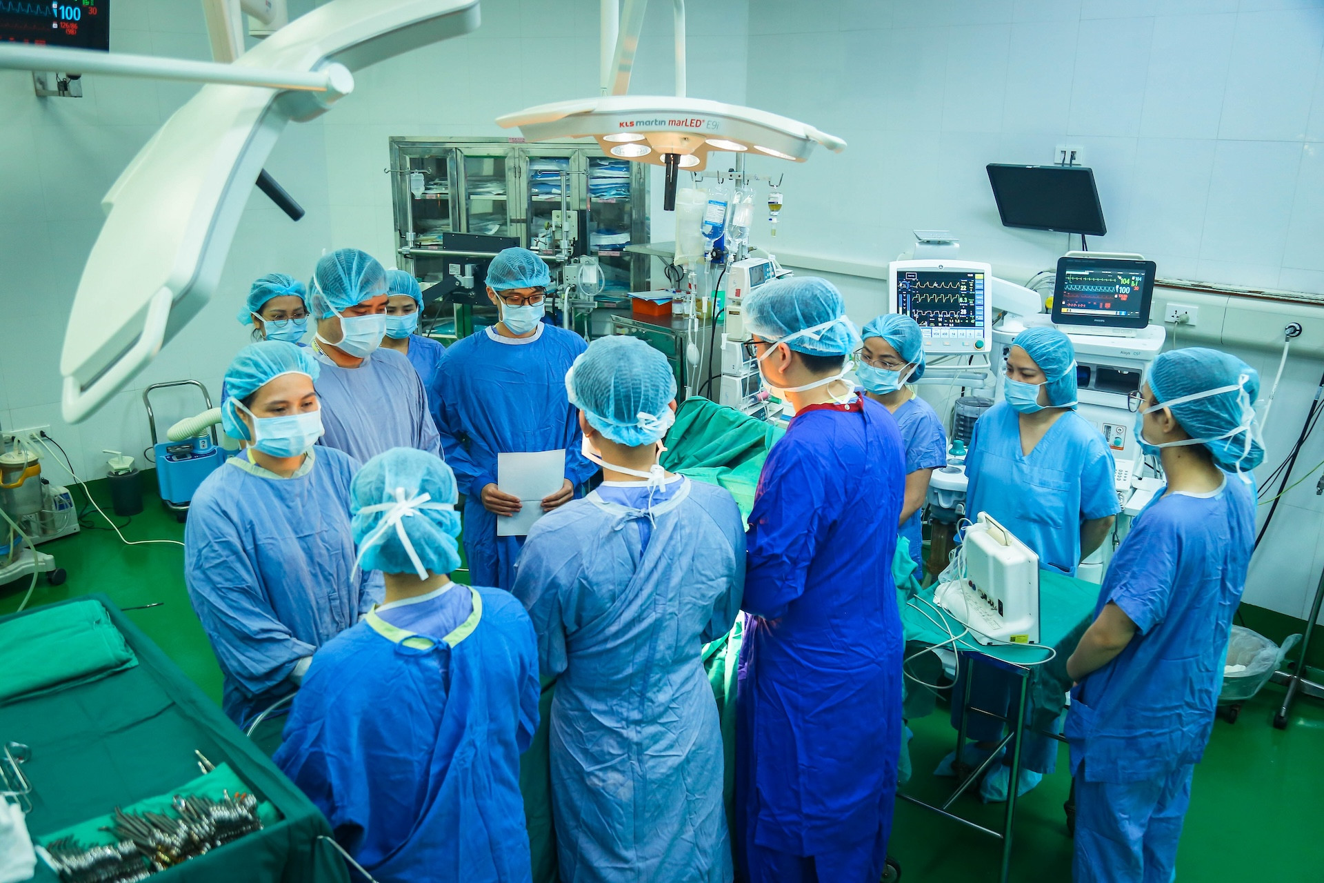 A final gift of life from a British traveler in Vietnam