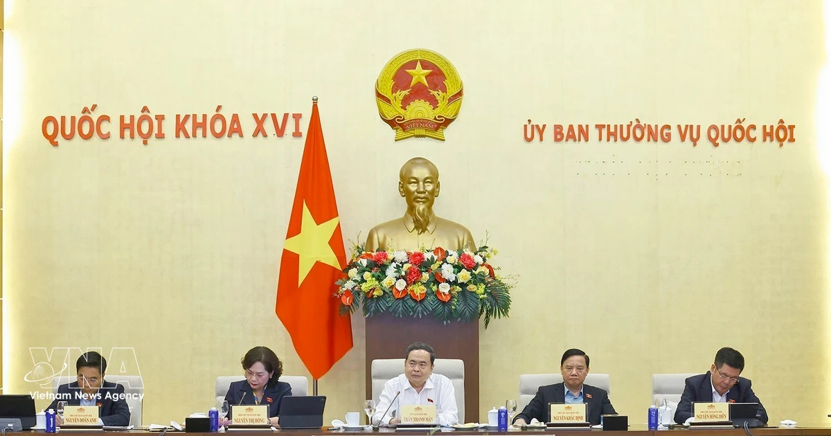 NA Standing Committee discusses draft resolution on fuel tax cuts