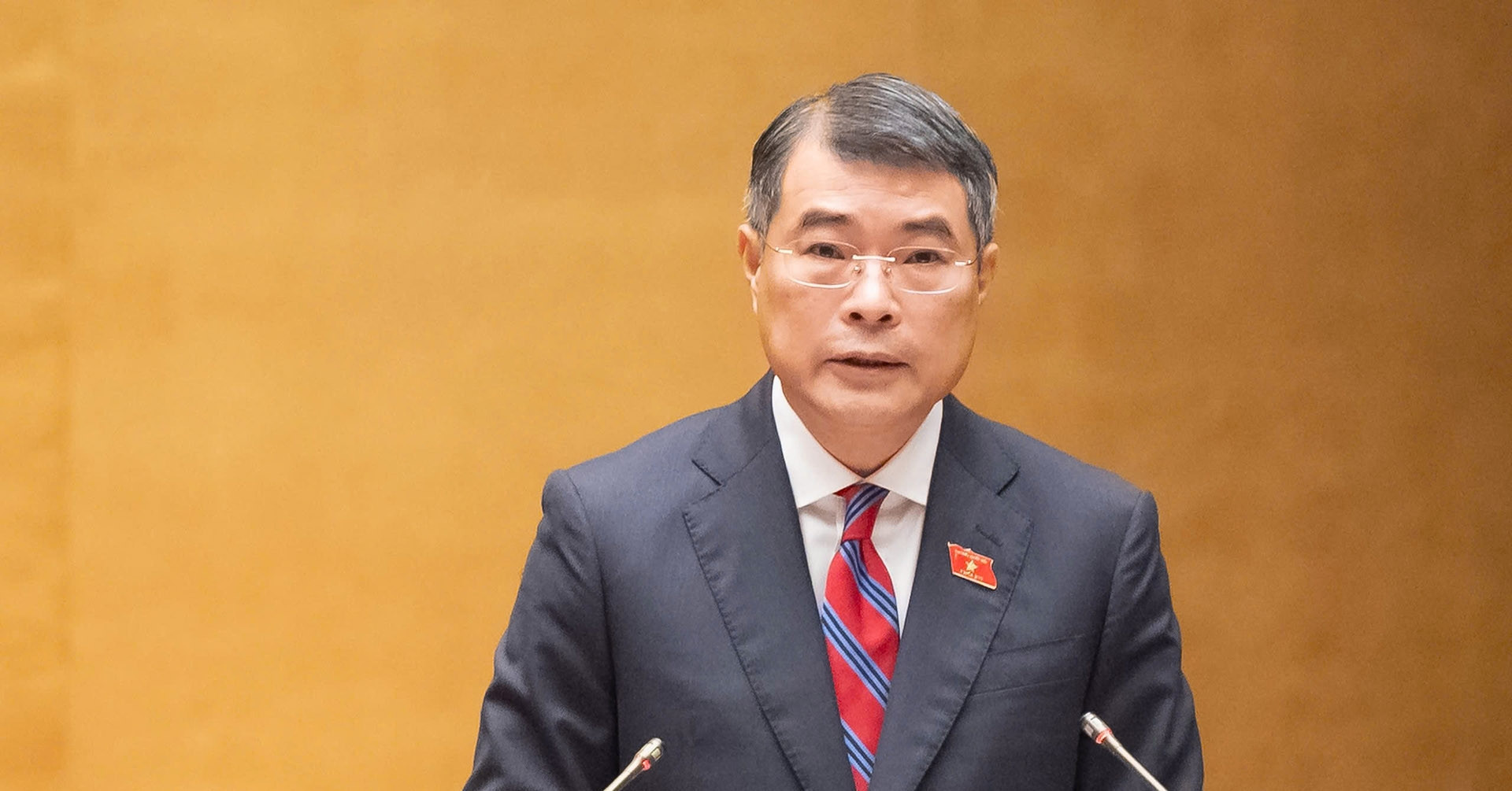 PM calls for cutting back on new headquarters and admin centers