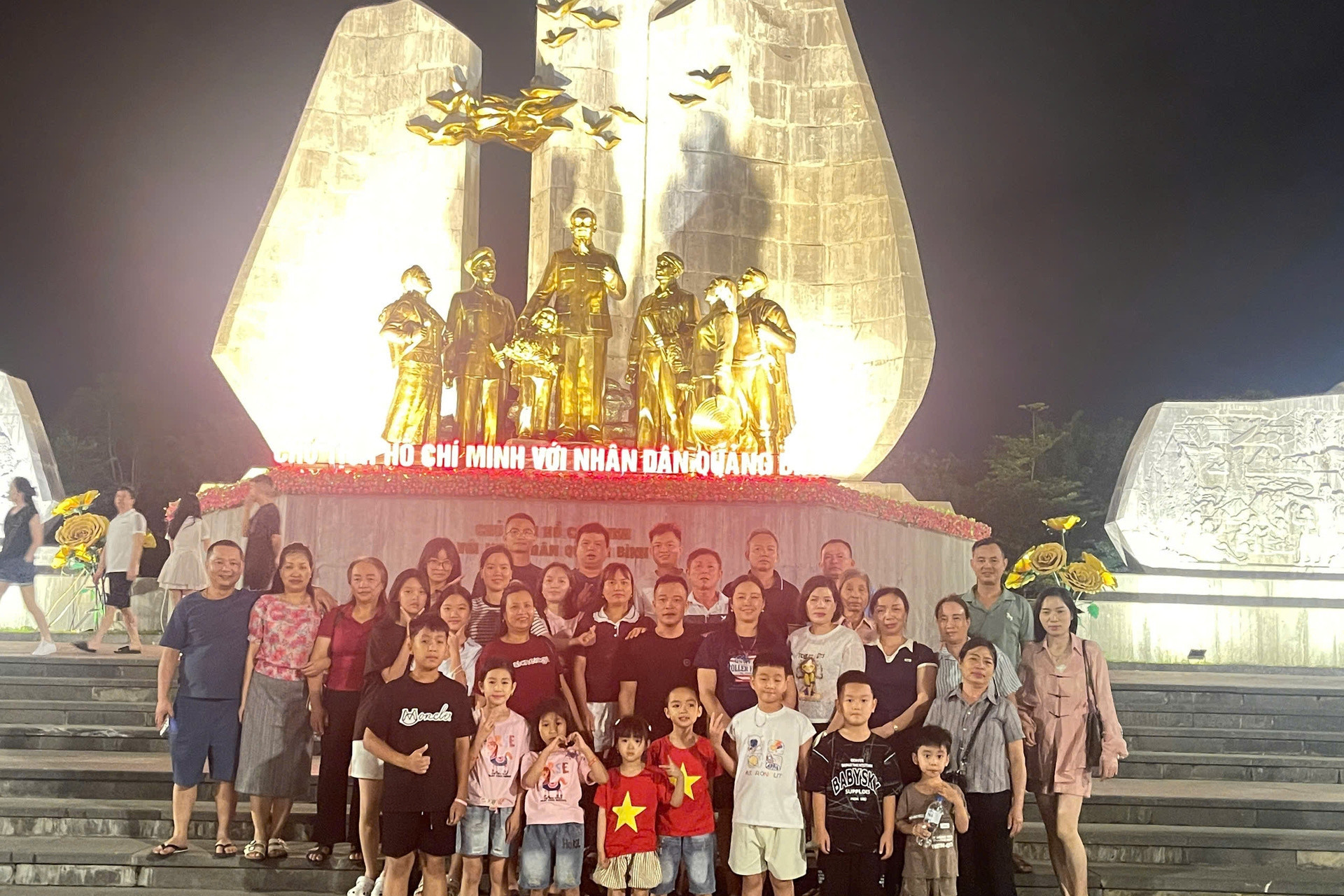 Family brings chung cakes, boiled chicken and 20kg of fruit on holiday trip