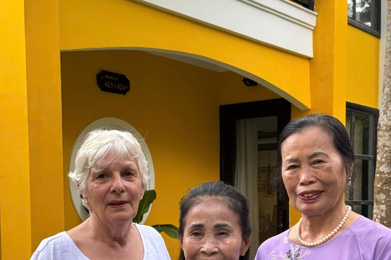 Swiss mother-in-law gifted gold jewelry by Vietnamese daughter-in-law’s family
