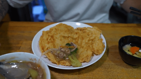 YTSave_YouTube_THIS-IS-WHAT-REAL-PHO-IN-HANOI-TASTES-LI_Media_e17Oa3XiYBo_002_720p.mp4
