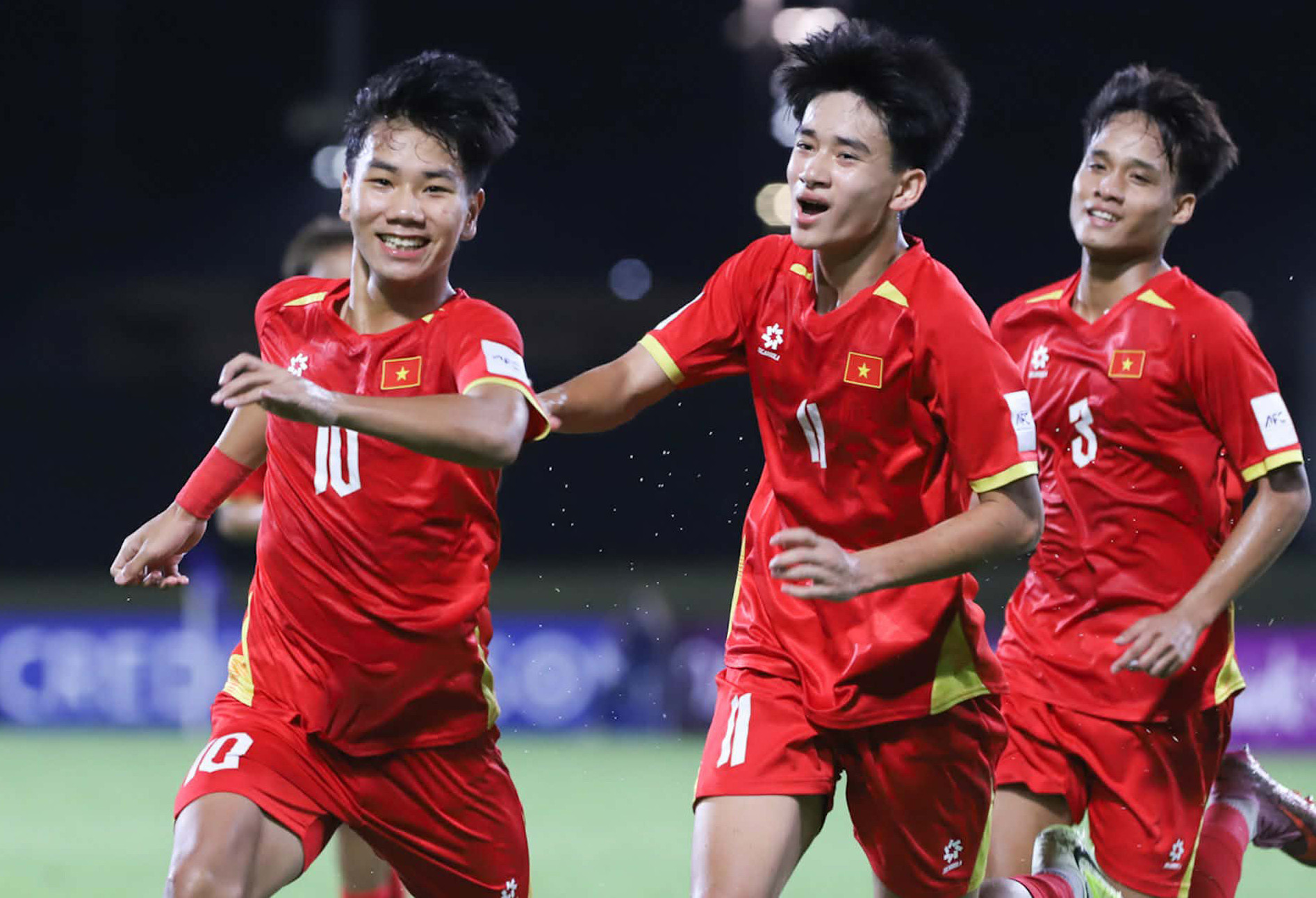 u17 viet nam uae 2.jpg