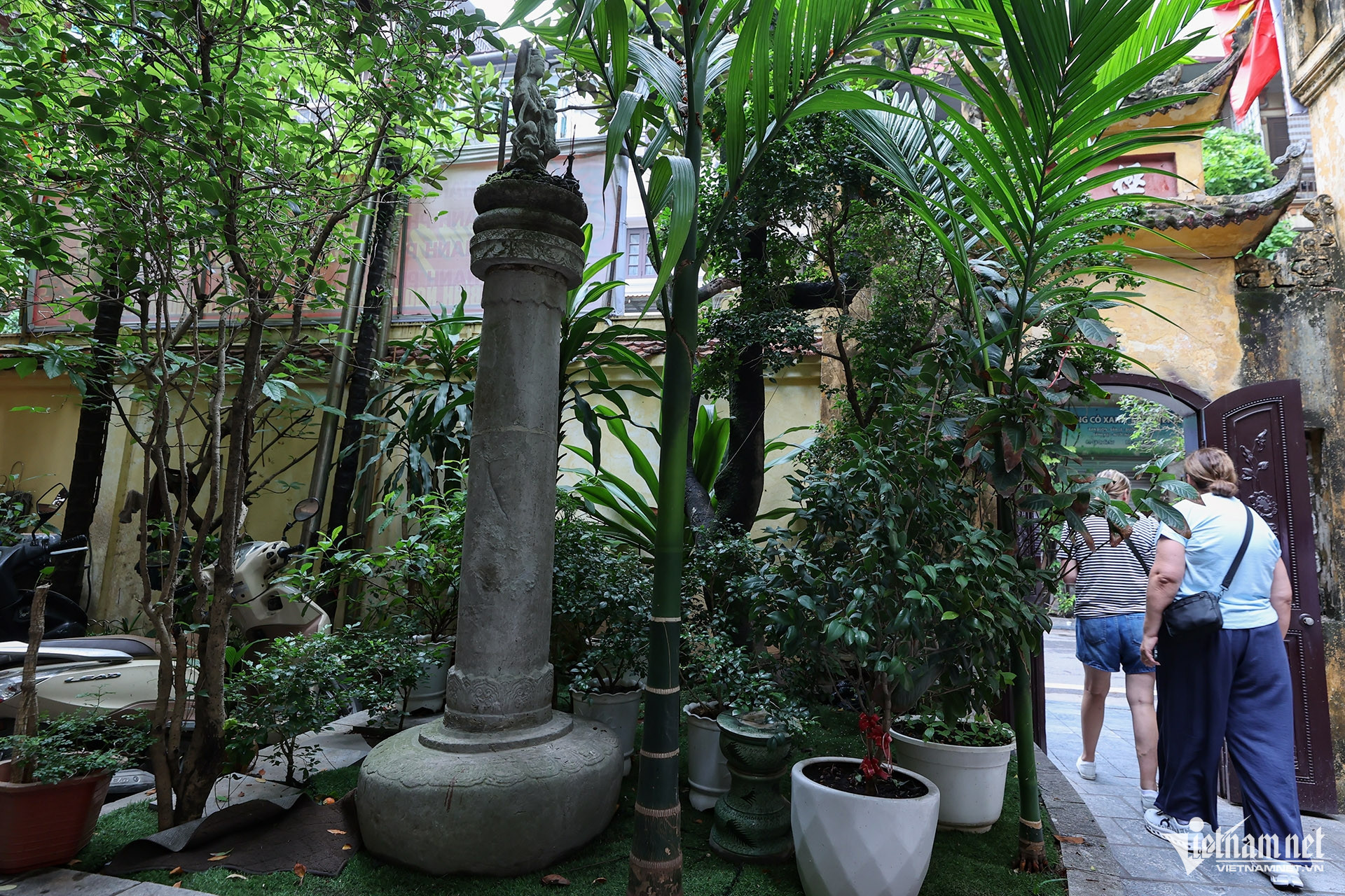 hanoi streets4.jpg