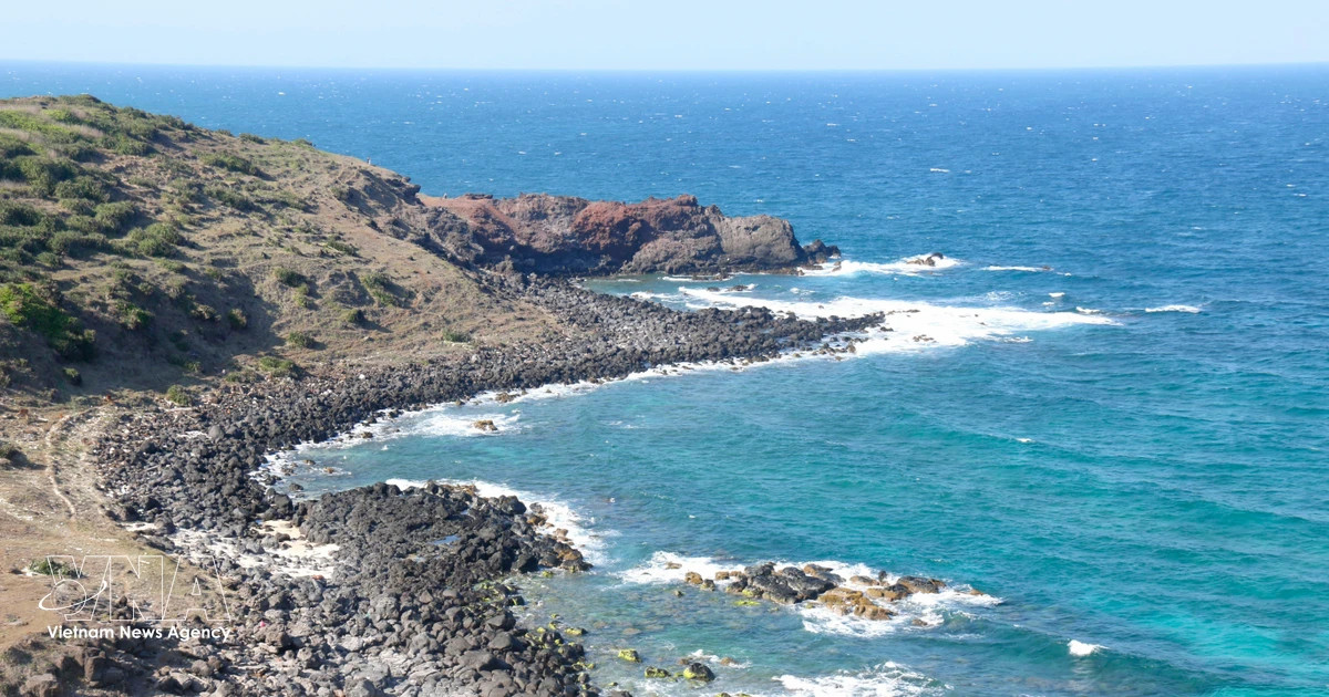 Phu Quy special zone leverages tourism, fisheries for sustainable development