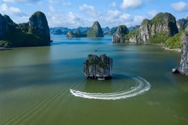 7 Wonders Day to spotlight UNESCO heritage jewel Ha Long Bay