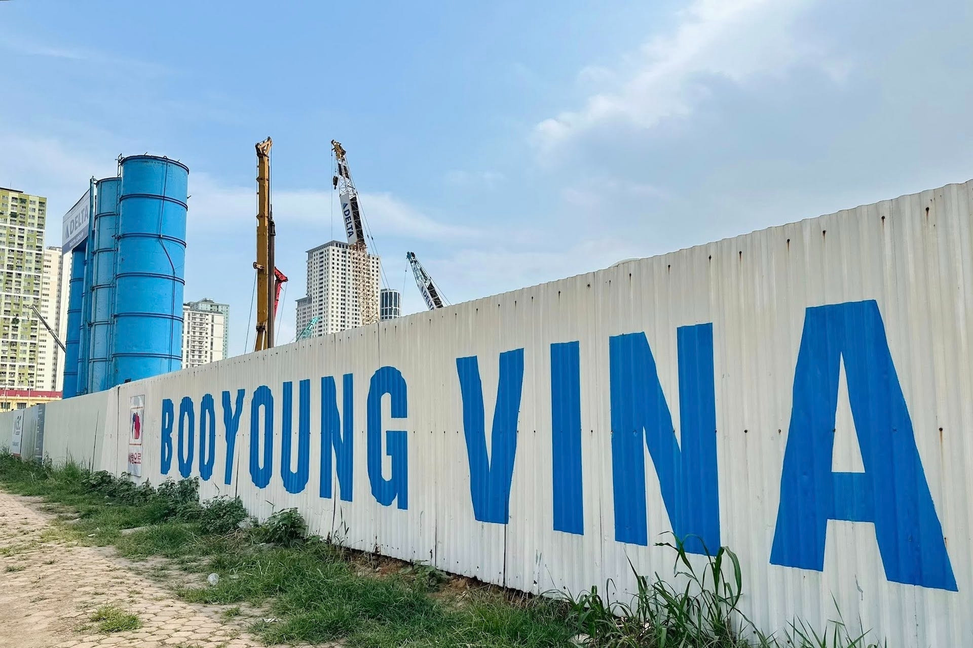 Hanoi tells developers to revive delayed projects or face revocation