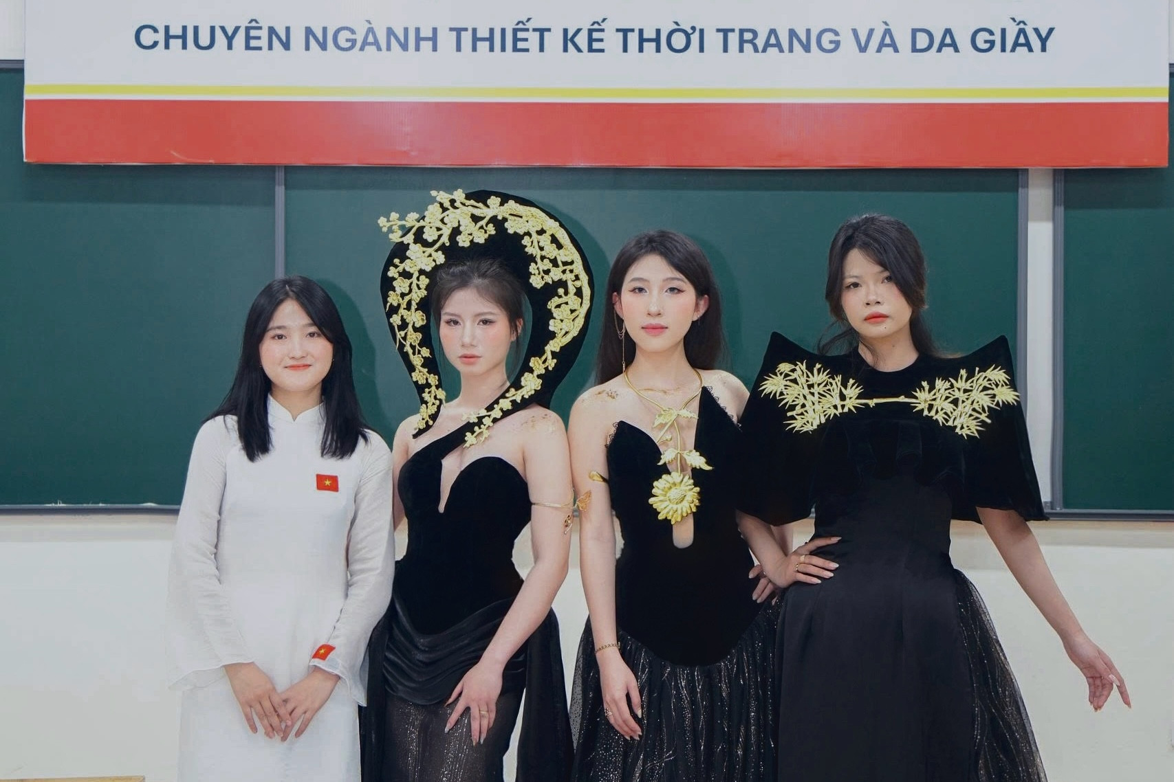 HUST student uses traditional crafts in modern fashion designs