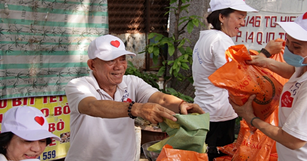After losing son, Ho Chi Minh City man finds peace through charity