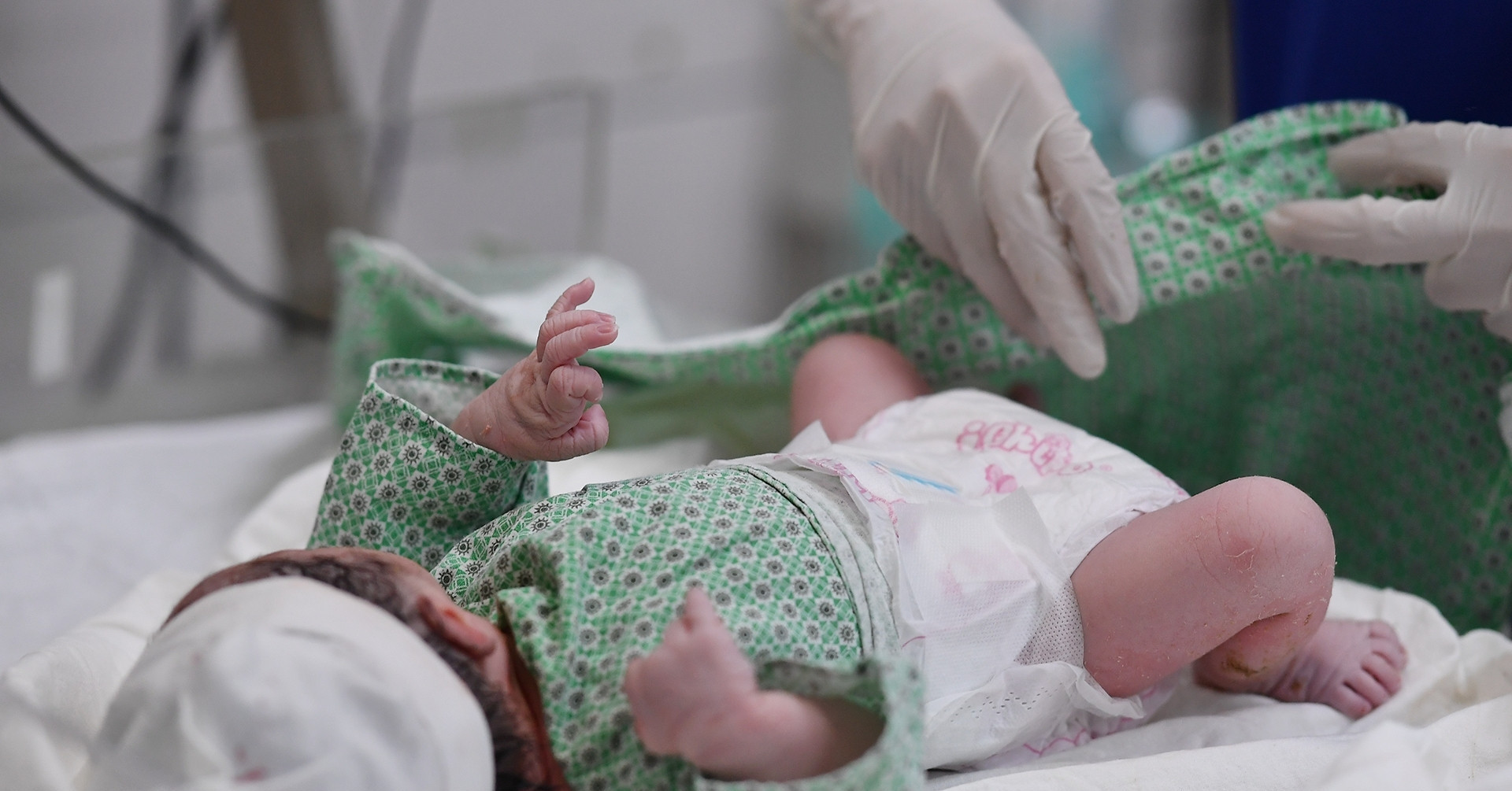Vietnam introduces childbirth support policy from 2027
