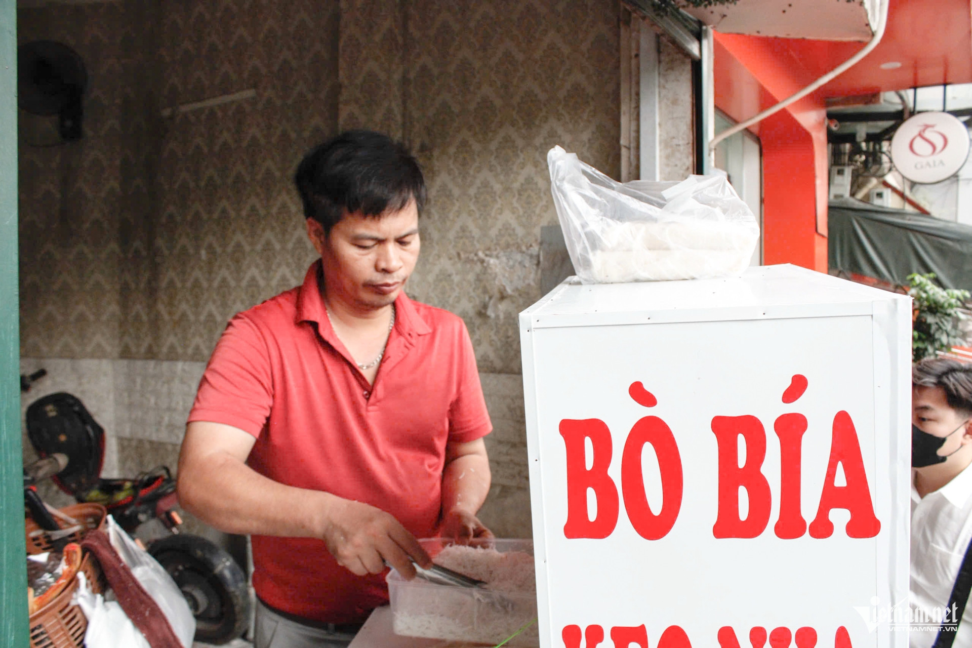 W-bò bía xếp hàng 2.JPG.jpg