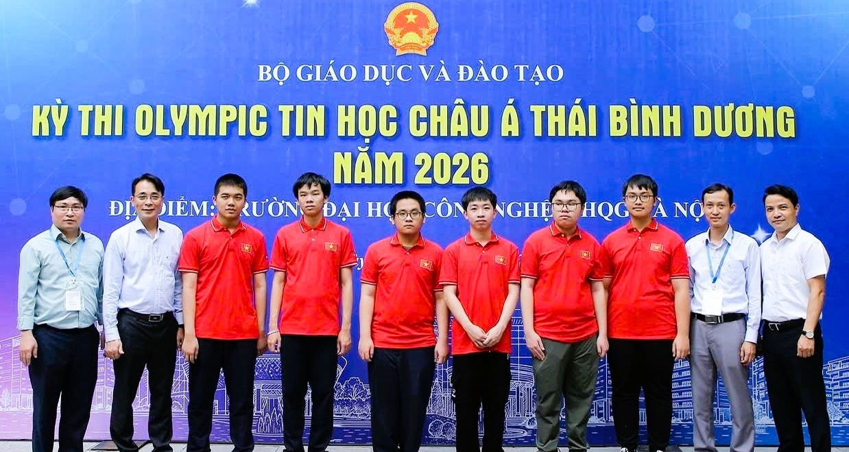 Vietnam ranks second overall at Asia-Pacific Informatics Olympiad