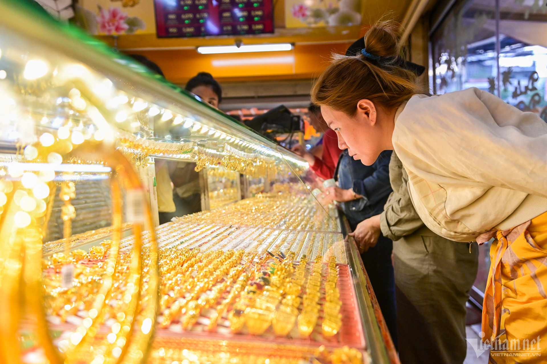 gold prices.jpg