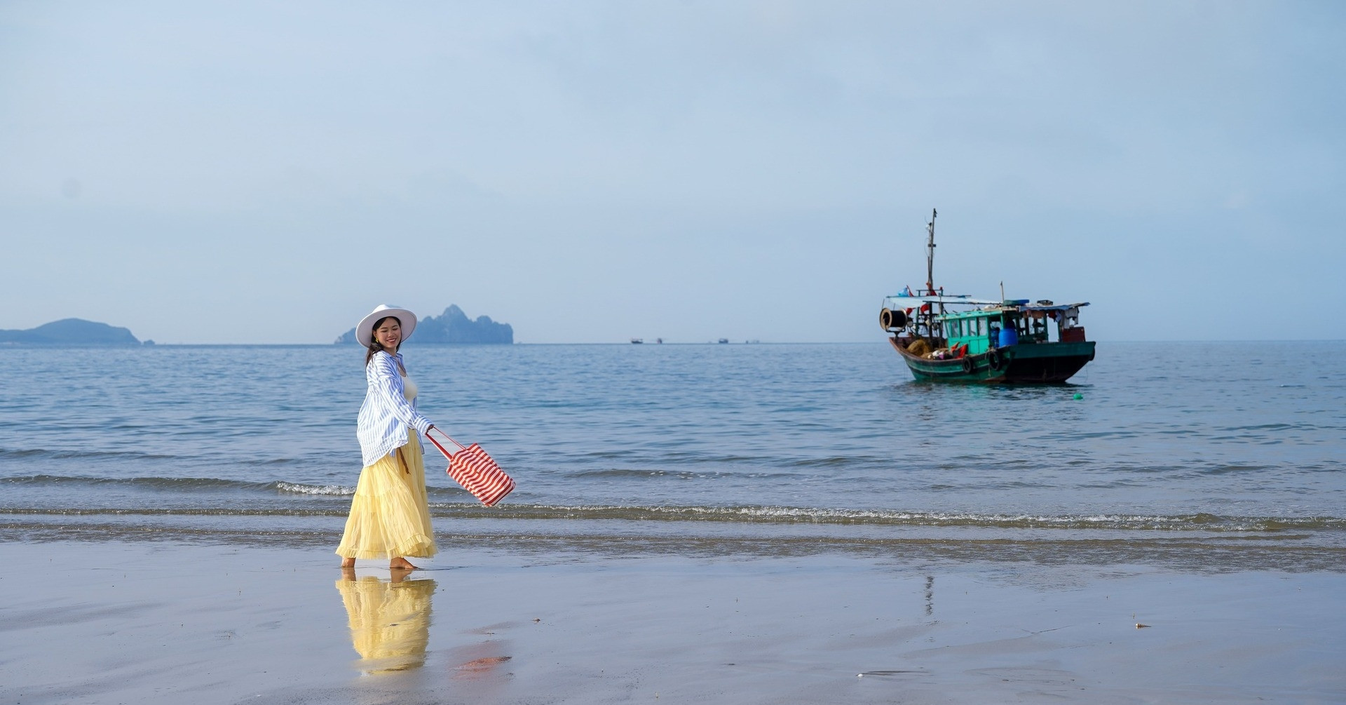 Ngoc Vung Island becomes Quang Ninh’s hidden summer escape