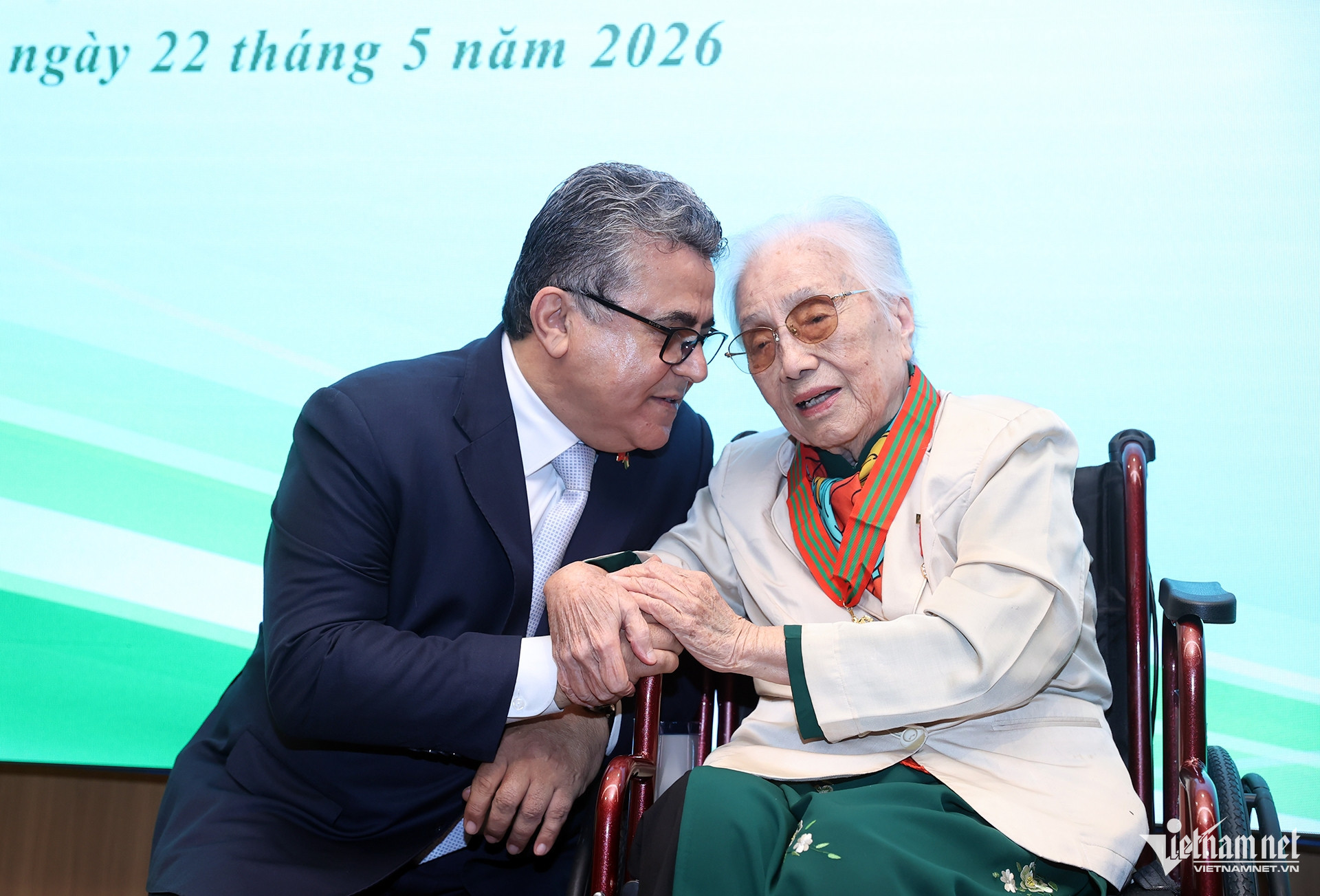 nguyen thi binh1.jpg