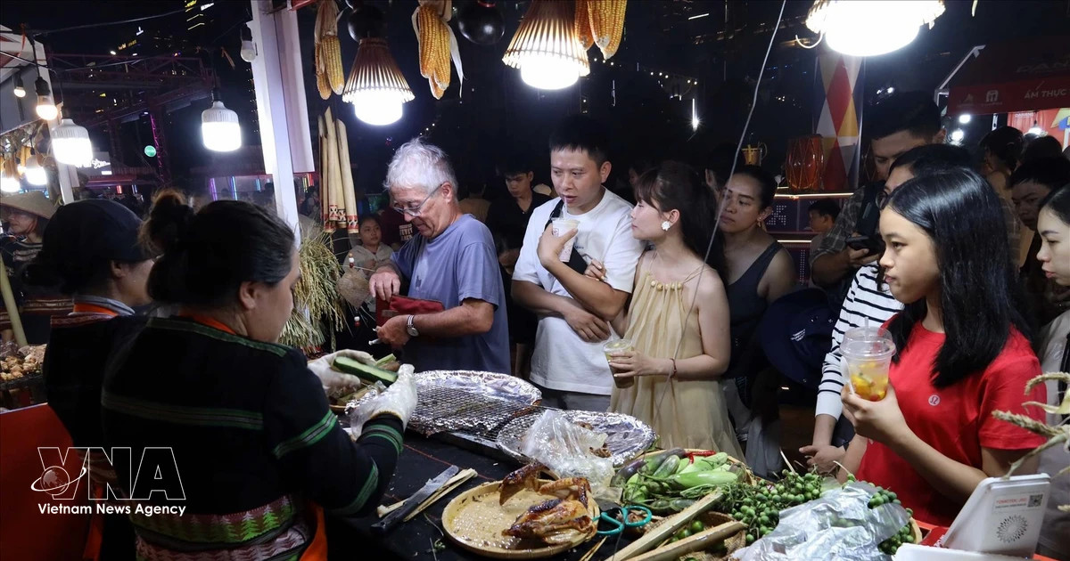Da Nang Food Tour 2026 awakens “symphony of flavours” by sea