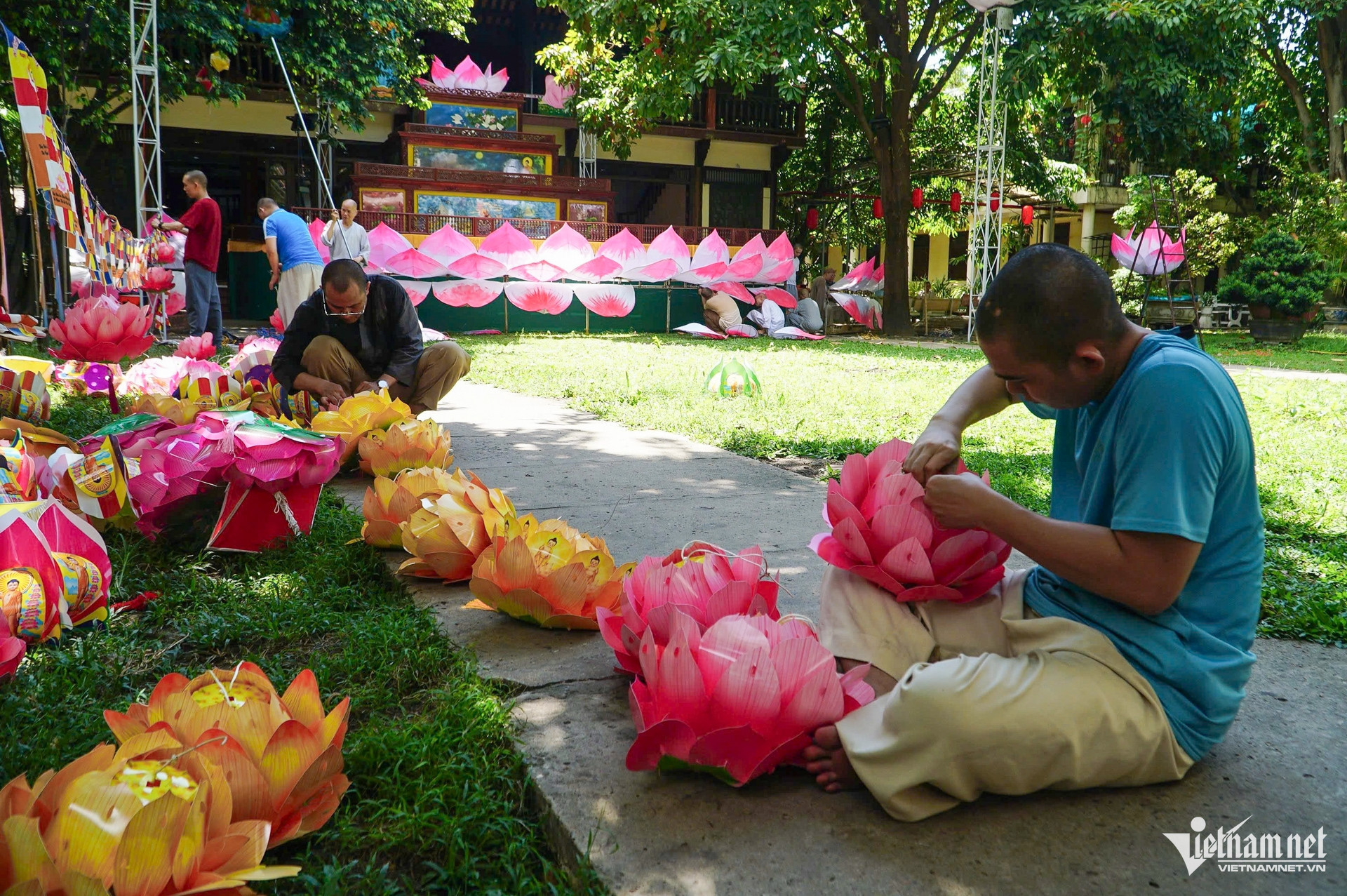 vesak hcmc9.jpg