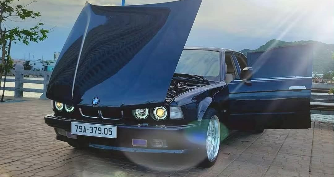 Vietnam collector restores ultra-rare BMW 750i V12 sedan