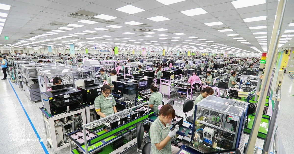 VN urged to shift mindset in attracting foreign direct investment in new period