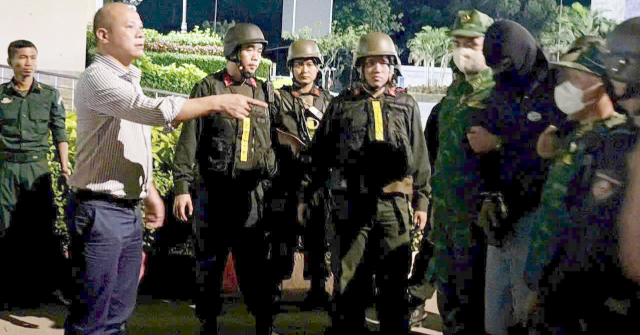1,000 police officers hunt down foreign gunmen after HCM City shooting