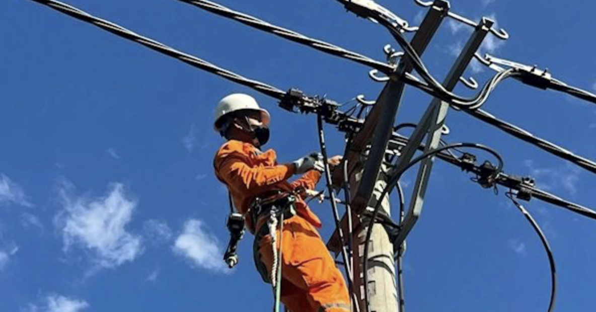 Hanoi sets new power usage record as temperatures soar