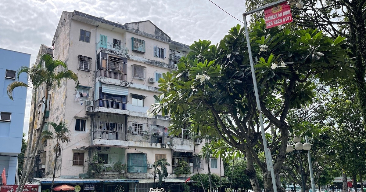 Curated visual reference: Spectacular High Rise Apartments Reference: Hcmc High Rise Restrictions Push 30 Year Old Apartment Prices