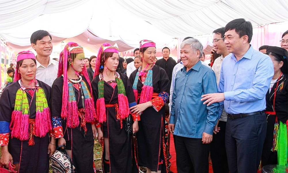 ethnic affairs2.jpg