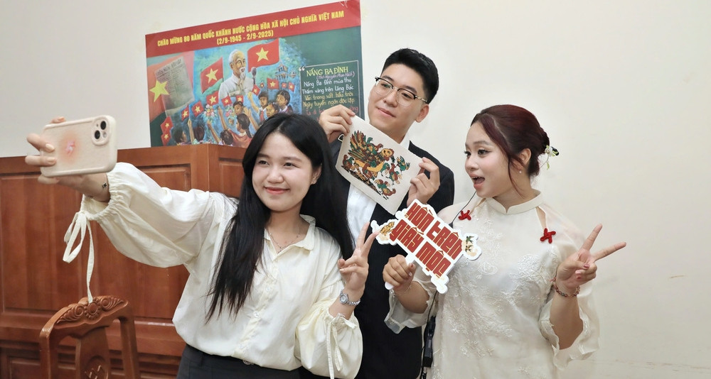Dong Ho heritage finds new life through art, technology and Gen Z